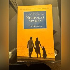 Nicholas Sparks 'The Guardian' Book